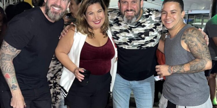 Empresários e famosos se encontram em evento no Rio de Janeiro