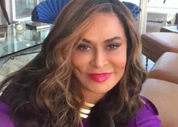 Mãe de Beyoncé tem mansão invadida e bandidos roubam cerca de R$ 5 milhões