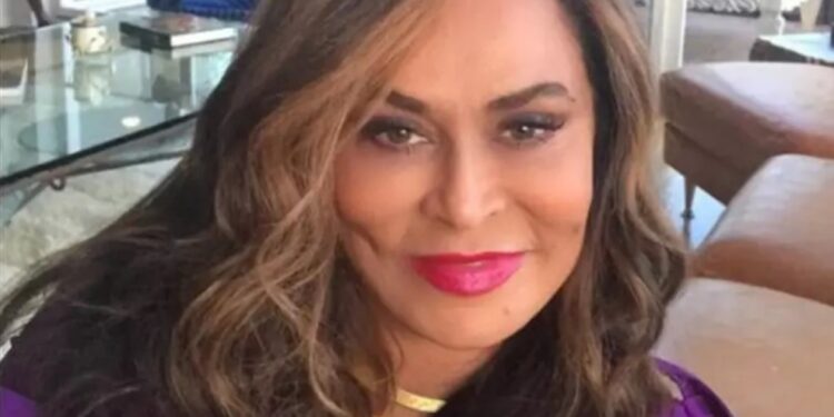 Mãe de Beyoncé tem mansão invadida e bandidos roubam cerca de R$ 5 milhões