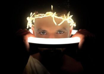 David Ricco lança seu novo single “Versículo 22” acompanhado de videoclipe provocativo