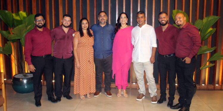 Comemoração dos 6 anos da Idealizze Imobiliária: Valorizando o atendimento personalizado e a transparência no mercado