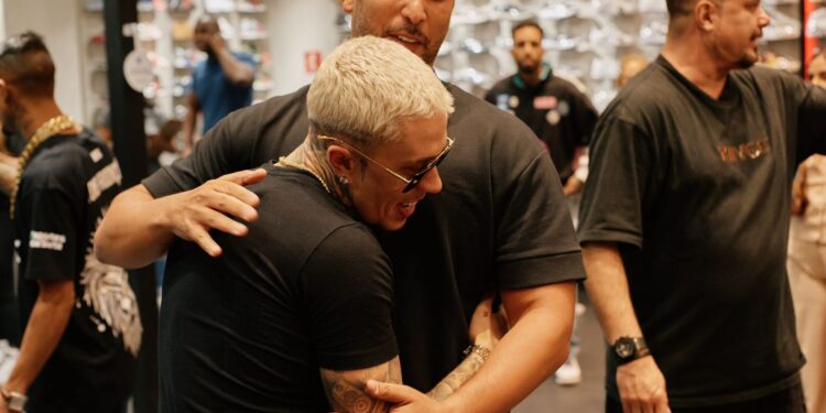 MC Daniel lança linha de calça jeans