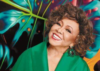 Show de Alcione no Clube Juventus ajuda ONG para pessoas com Síndrome de Down