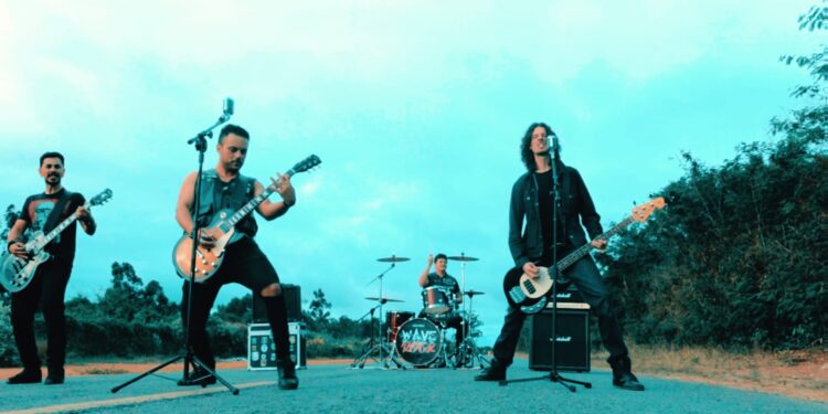Wave Rock: banda mineira passa das 9mil visualizações nos primeiros dias do lançamento de seu primeiro clipe “Vamos para o Asfalto”
