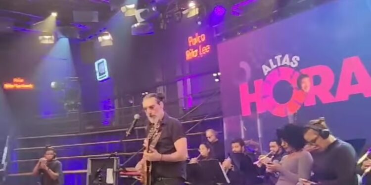 Lobão retorna a Globo com performance histórica no Altas Horas