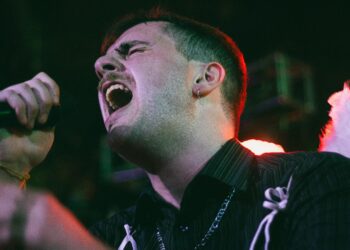 Refúgio: banda comemora a repercussão positiva do álbum “Velhos Hábitos”