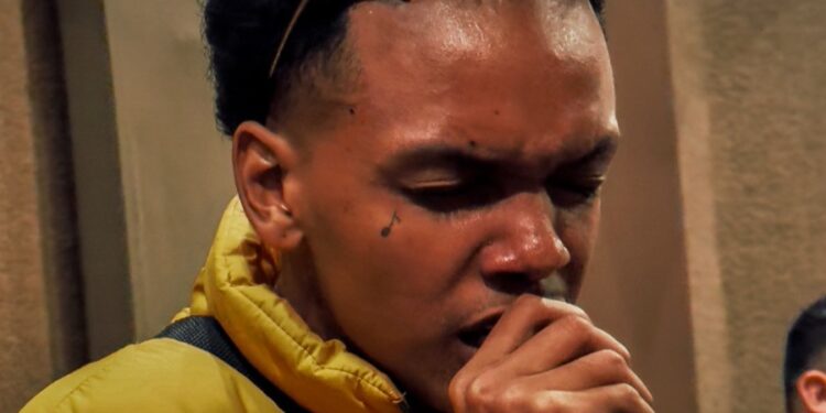 “Conceituado em fazer hit”, MC Erik lança seu álbum de estreia