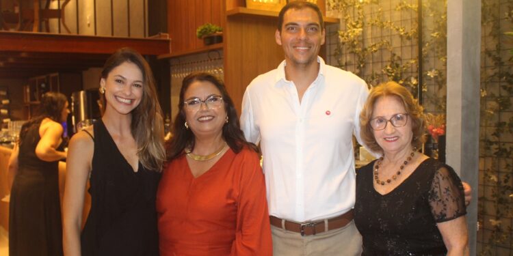 Elci Noivas e Noivos Lança Nova Coleção Champs Elysees em Evento Deslumbrante