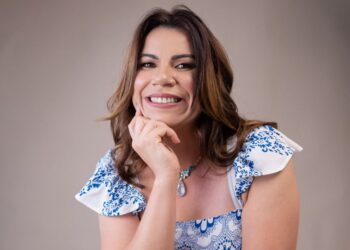 Andreia Cervo: Uma autora que toca a mente e o Coração