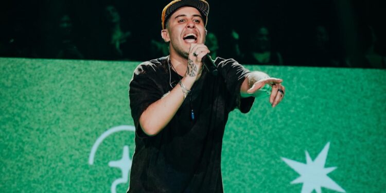 Bruno Diegues leva o show do Volume 2 de “Mais Uma Noite” ao Faro Beach Club