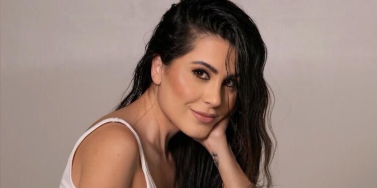 Jussara Prado É Destaque Na Renomada Revista Adames Com Sua Nova Abordagem: A Arte Como Cura