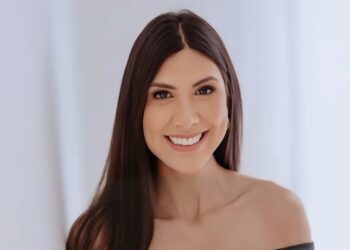 Advogada conquista TikTok após compartilhar sua história de divórcio