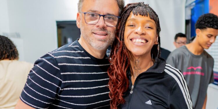 Henrique Portugal e a rapper Matriarcak se unem no single inédito “Hype”