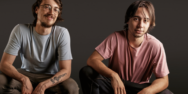 Duo Rafael Beck e Felipe Montanaro estreiam Sapato Velho nas plataformas digitais – uma fusão de talentos em uma canção inesquecível 