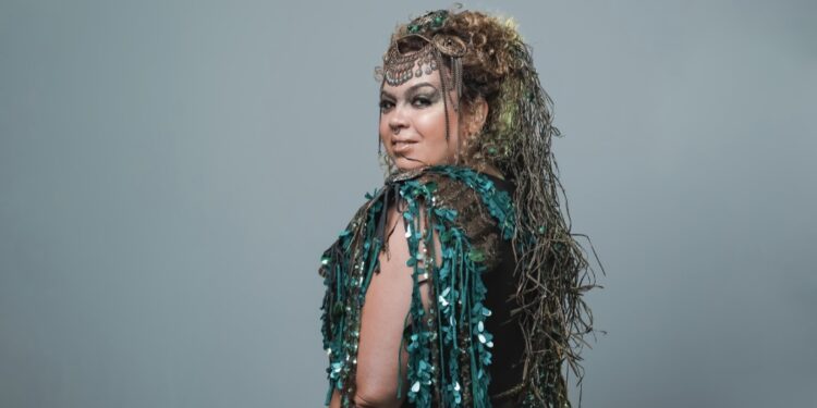 Riáh estreia turnê nacional e internacional do álbum Retinta com shows no Agreste de Pernambuco