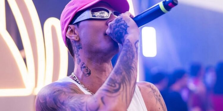 “Bebo Mais Não”: novo hit de Davi Kneip mistura humor e ressaca