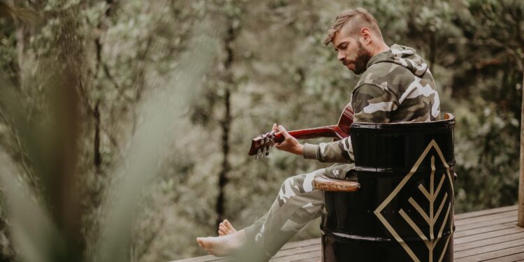 Mau Mau do BBB11 e sua nova fase na Rádio Real FM em Resende: autenticidade, humor e conexão no ar