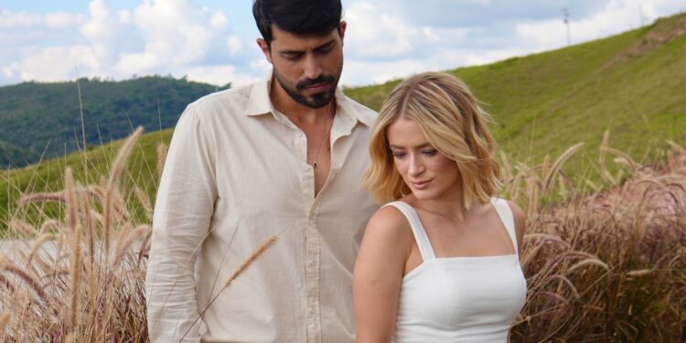 Raffael Fragoso e Isabella Gaspary falam sobre reencontrar a esperança no amor em “Direção”
