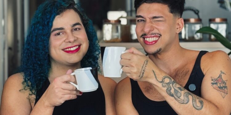 Alexys Agosto assina a produção musical de “Acelerado e Calmo”, novo álbum do Pedro Lara 