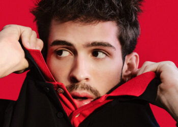 Riachuelo celebra o legado de sua Camisa Polo, produto mais icônico e mais vendido da marca