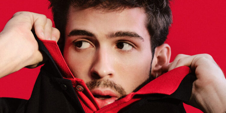 Riachuelo celebra o legado de sua Camisa Polo, produto mais icônico e mais vendido da marca