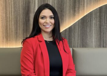 Luciane Vaz dá dicas como se vestir bem e ter elegância no seu trabalho