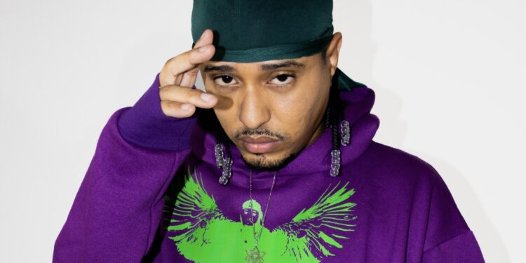 D$ Luqi transforma indignação em arte no álbum “A Odisseia do Neguinho Violento e Vingativo”