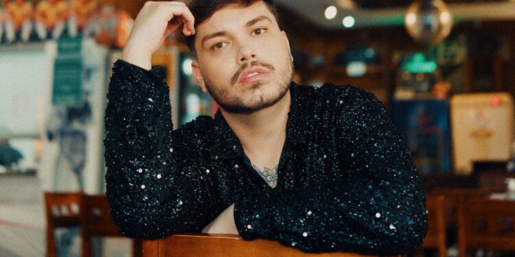 Vini estreia o novo single “Pista de Dança”, última música antes do lançamento do futuro álbum