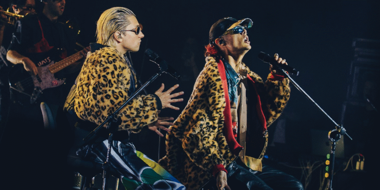 CA7RIEL e Paco Amoroso encantam público com show em São Paulo e embarcam para o Rio de Janeiro