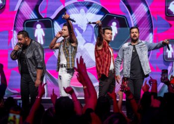 Thiago Brava e Israel Novas lançam os dois primeiros singles do projeto “Os Caras do Arrocha e a Turma de 2012”