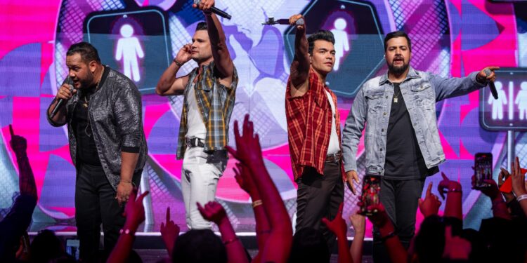 Thiago Brava e Israel Novas lançam os dois primeiros singles do projeto “Os Caras do Arrocha e a Turma de 2012”