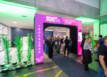 Setor têxtil celebra inovação e negócios no Febratex Summit 2025