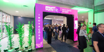 Setor têxtil celebra inovação e negócios no Febratex Summit 2025