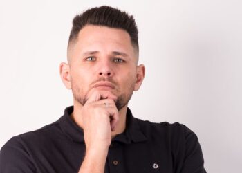 Prof. Max Numerologia transforma trajetória de falência em referência nacional na Numerologia Cabalística