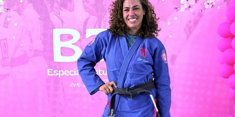 Evento idealizado por Carina Santi reúne 340 mulheres em ação social de Jiu-Jitsu e empoderamento pelo Outubro Rosa