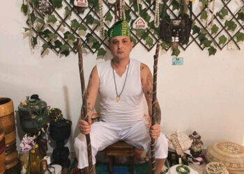 Jhonnata Pereira Inácio ,Babalawo e Babalorisá é destaque por ajudar centenas de pessoas a reencontrar um caminho de sucesso.