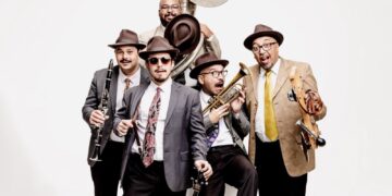 Banda Cucamonga lança “Jazz Dixieland com Sotaque Tupiniquim”: mergulho irreverente na mistura entre New Orleans e a música brasileira