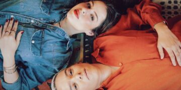 Mariana Volker e Maria Gadú lançam “Não Quero Te Querer”