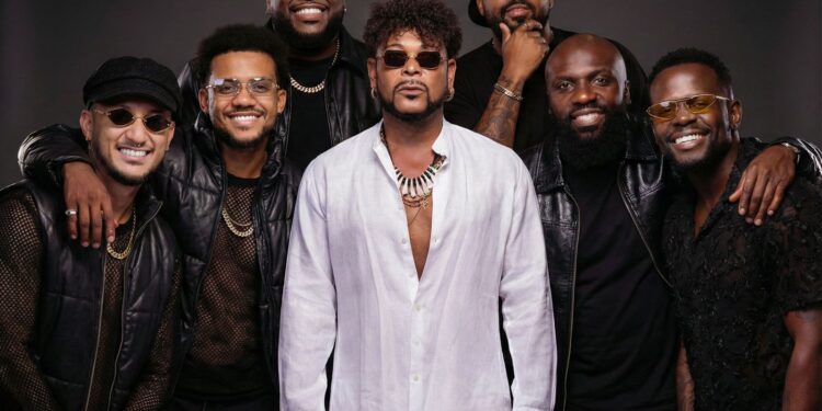 Do cortejo aos shows: Bloquinho de Villas leva a folia da rua ao Armazém neste sábado (31)