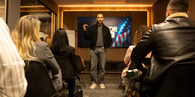 Podcast Hora Bolas entra em clima de nostalgia com a participação de Pascoal da Conceição, o eterno Dr. Abobrinha do Castelo Rá-Tim-Bum