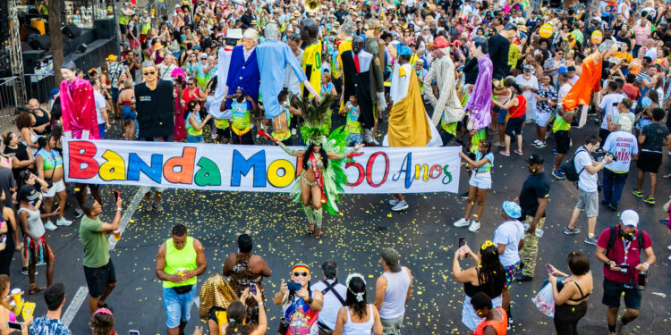Banda Mole lança música oficial para o Carnaval 2026
