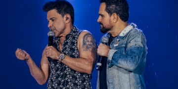 Mesmo sob chuvas fortes, Zezé Di Camargo e Luciano reúnem mais de 80 mil pessoas em apresentação memorável no Verão Maior Paraná