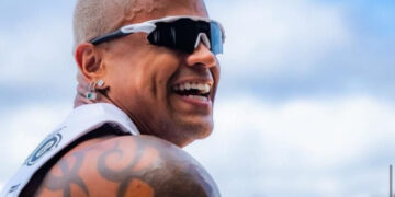 Léo Santana reúne mais de 1,1 milhão de foliões com o bloco “Vem com o Gigante” no Carnaval de Rua de São Paulo