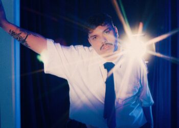 Vini reflete sobre a força de deixar ir e a coragem de recomeçar em “Vento”