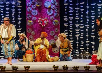 Cia de Arte Popular apresenta o espetáculo “O Brincado Romance de Flora e Valentin”