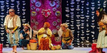 Cia de Arte Popular apresenta o espetáculo “O Brincado Romance de Flora e Valentin”