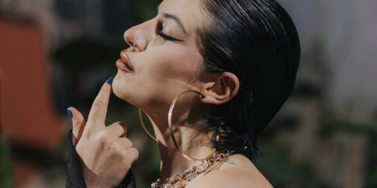 Clau inicia nova era musical com “vou dar” e prepara lançamento do primeiro álbum