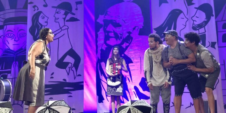 Espetáculo homenageia o cordelista Jota Rodrigues e convida crianças a brincar com as palavras