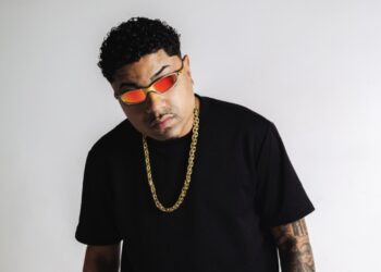 MC Willian transforma rotina em manifesto no álbum “Diário de um Gângster que Mora Sozinho”