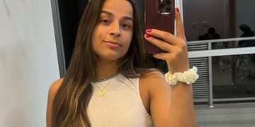 Vídeo espontâneo na chuva faz Wilza Araújo viralizar nas redes sociais